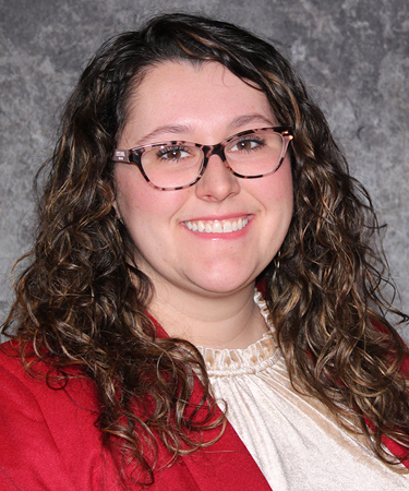 Hannah Nunn portrait.