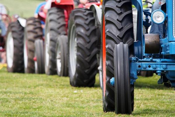 Tractor
