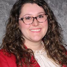 Hannah Nunn portrait.