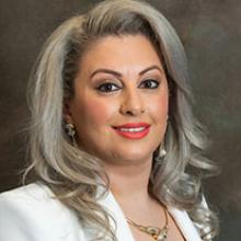 Photo of Jennifer Essak